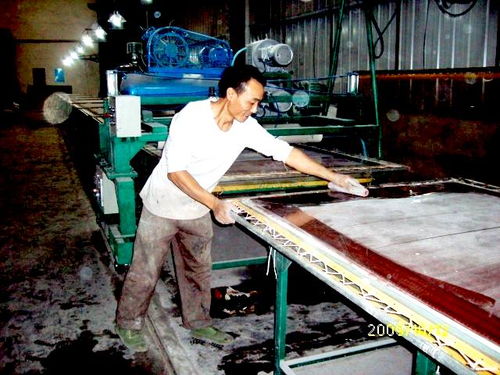 经济型UV大板声产线设备在建材生产加工中的市场供求分析